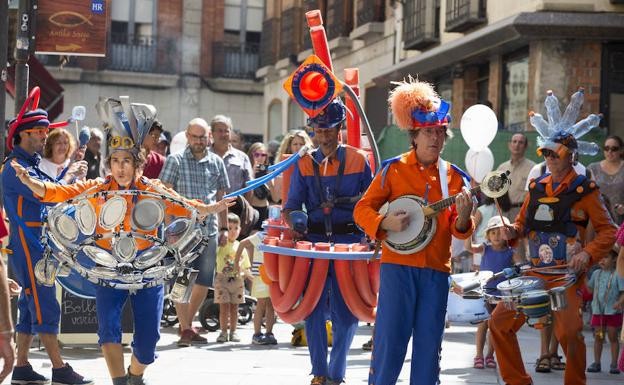 El espectáculo itinerante 'Rékuperotu' se estrena en España en el festival Cir&Co