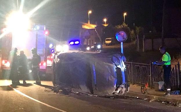 Una mujer fallecida y dos personas heridas en un accidente de tráfico en la localidad de Villasinta