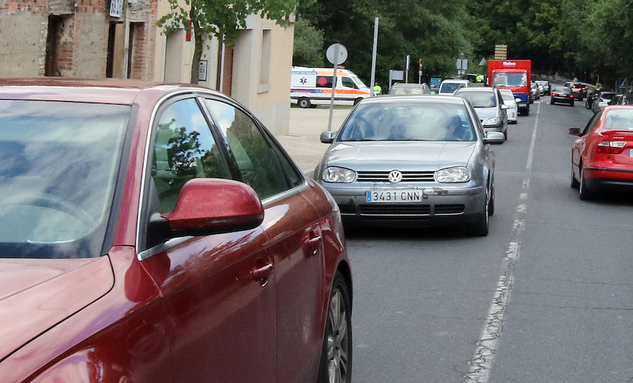 El Ayuntamiento empezará a restringir el tráfico en el casco histórico antes del final del mandato