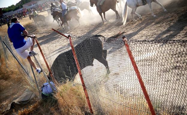 Permanece en la UCI y en estado «muy grave» el corneado en Medina