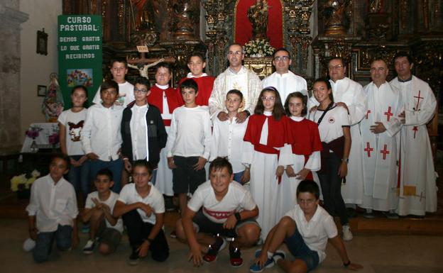 Cuéllar despide a su párroco