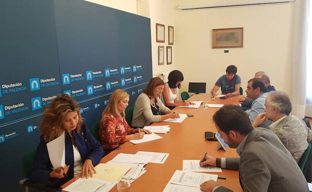 El Consorcio de Residuos prorroga hasta 2020 el contrato para la recogida de envases y papel