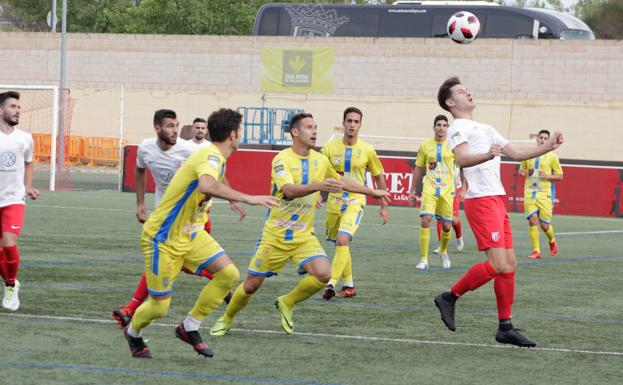 Gran imagen del Santa Marta ante la Arandina (1-2)