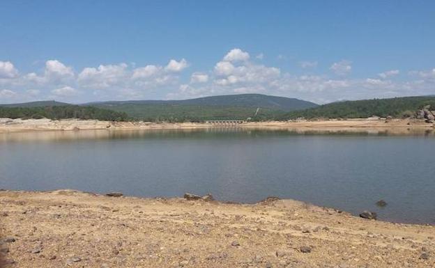 El embalse de la Cuerda del Pozo en Soria alcanza el 68% de su capacidad
