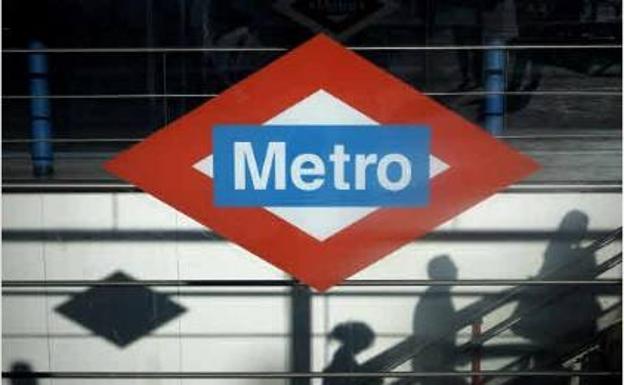 El estallido fortuito de un ordenador provoca el pánico en el metro de Madrid