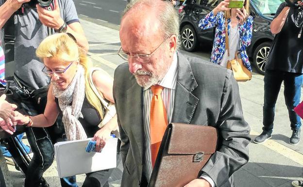 León de la Riva y Silván declararán como testigos en el juicio por la presunta manipulación del PGOU