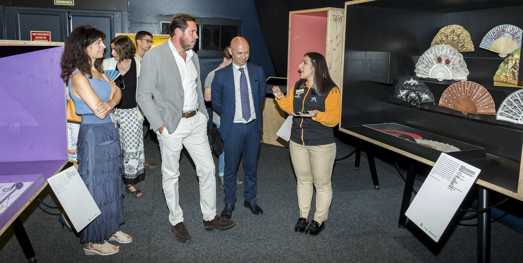 Óscar Puente visita la exposición de la Obra Social de La Caixa 'Héroes ocultos. Inventos geniales'