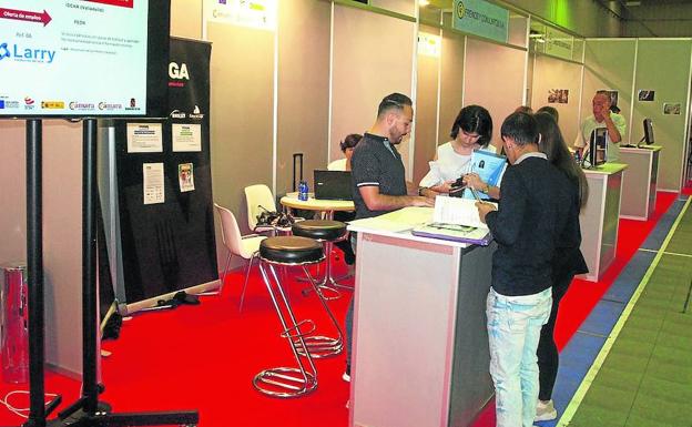 Una decena de empresas ofrecen más de treinta ofertas de empleo en Íscar