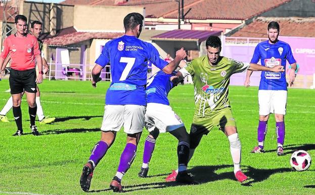 El Cristo Atlético paga sus errores en La Bañeza