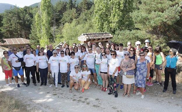 Un centenar de personas admiran Pedraza con el Fin de Semana Turístico