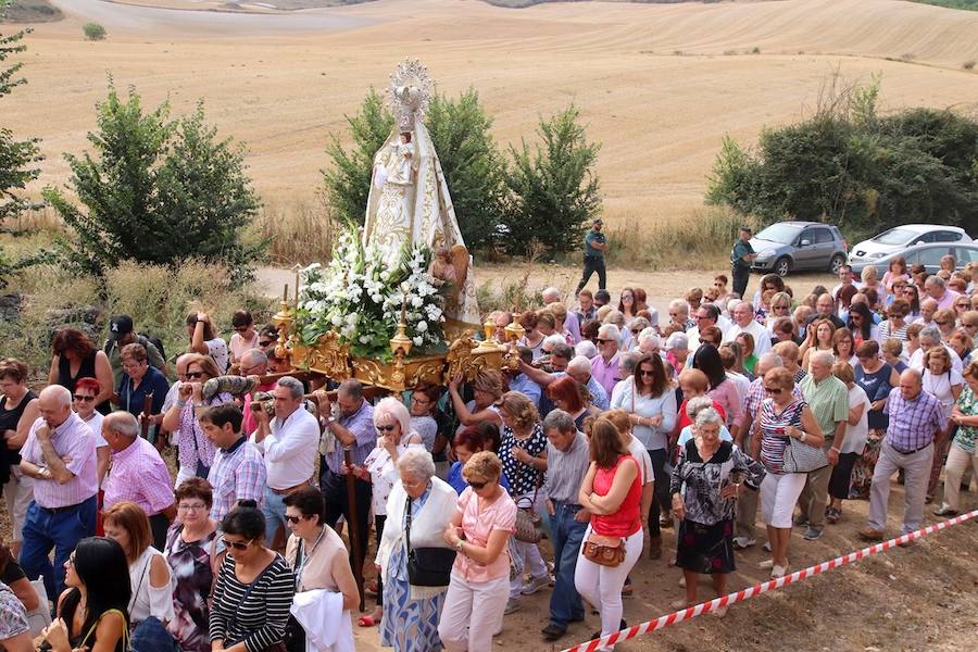 Centenares de devotos arropan en Torquemada a la Reina del Cerrato