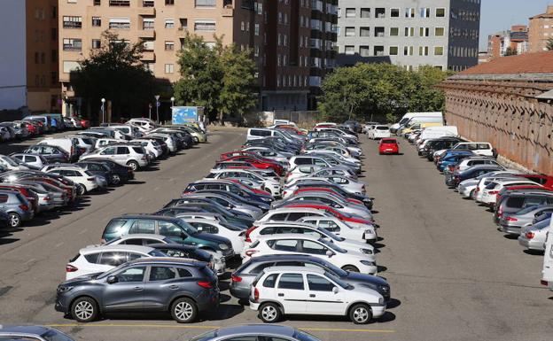 El aparcamiento de la Estación Pequeña se cerrará el jueves para su limpieza