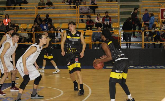 Acuerdo de vinculación entre el CB Tormes y la Universidad de Salamanca para la Primera división Nacional