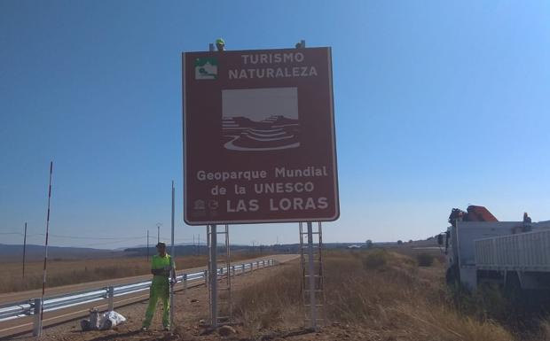 El Geoparque de Las Loras se hace visible en las carreteras regionales