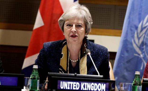 May dice que Reino Unido tendrá el menor impuesto de sociedades del G-20 tras el 'Brexit'