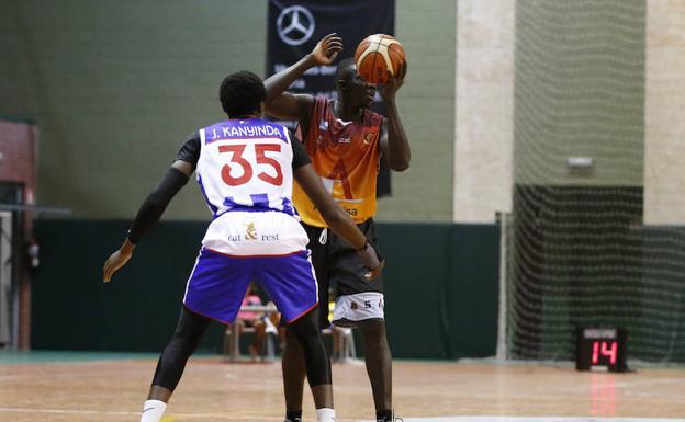 El Aquimisa Carbajosa pasa por encima del Innova Chef en Zamora