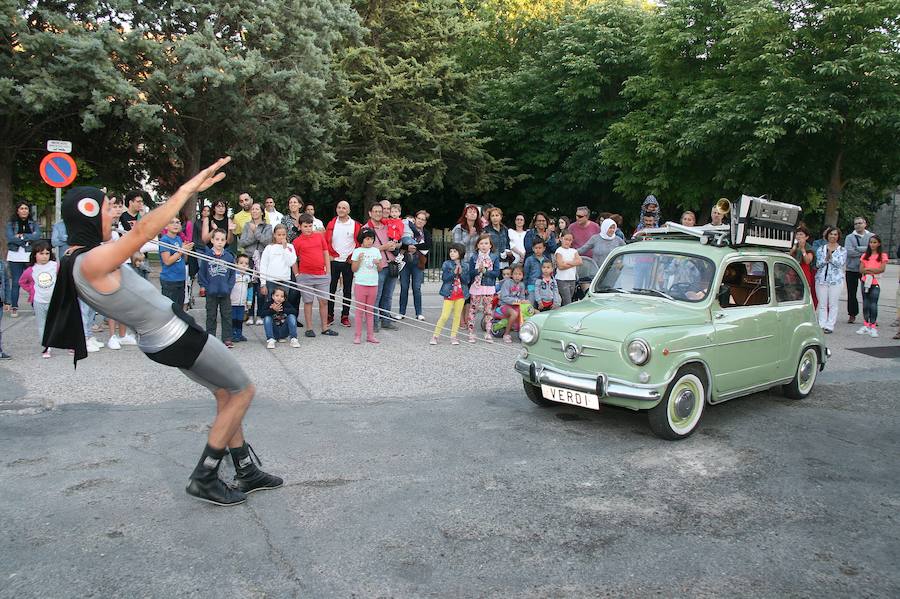 La plataforma por el auditorio de Cuéllar reclama con aire de fiesta