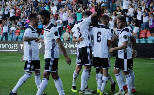 Hora de remontar el vuelo para el Salamanca CF UDS