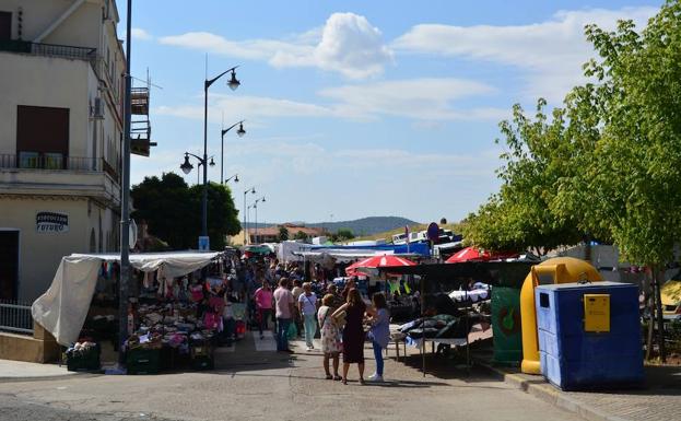 La Junta de Gobierno de Ciudad Rodrigo decidirá sobre el mercadillo tras quedarse solos C's y PSOE