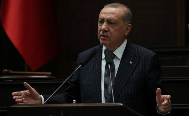 Erdogan dice que consideraría someter a referéndum el intento de adhesión de Turquía a la UE