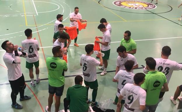Duro correctivo para el Piensos Durán Albense en Benavente (6-0)
