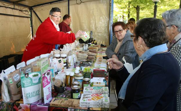 El mercado ecológico de Cuéllar ofrece los mejores productos naturales