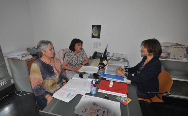 Los servicios sociales del Ayuntamiento de Santa Marta se refuerzan con dos nuevas trabajadoras