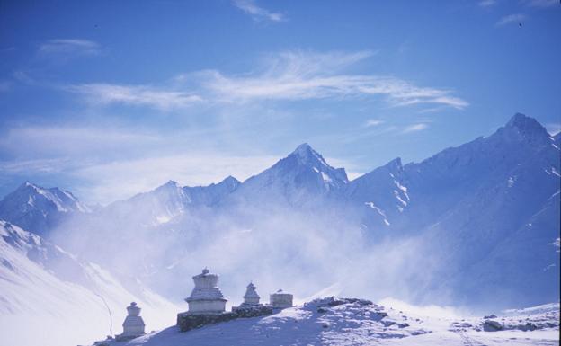 Nueve alpinistas mueren por una tormenta en Nepal