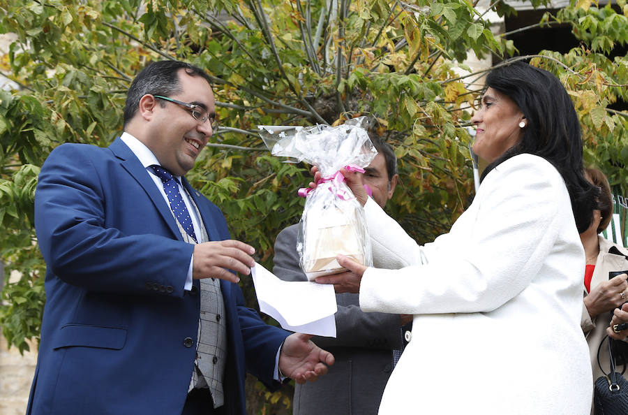 Luis Antonio Curiel ensalza a los hombres del campo al recibir la Cebolla de Honor