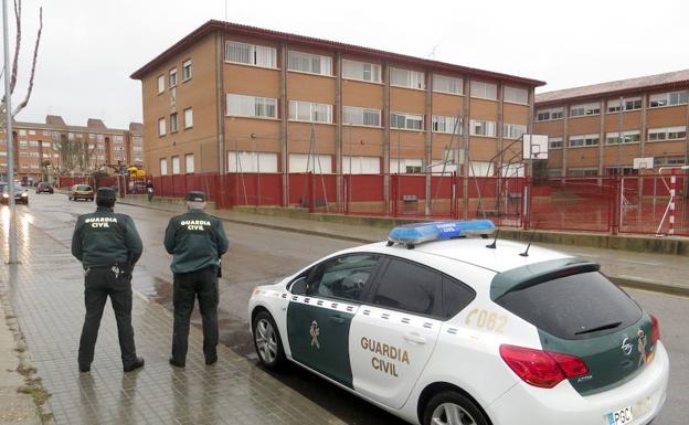 Un vecino de Pinarejos fingía el incendio de sus coches para estafar al seguro