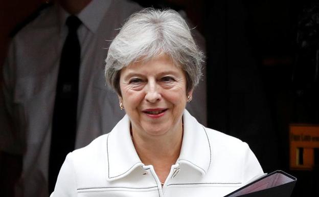 May desvela el bloqueo total de su 'Brexit'