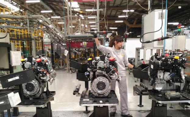 Renault abre otra línea de motores de gasolina que compartirá con Nissan y Daimler