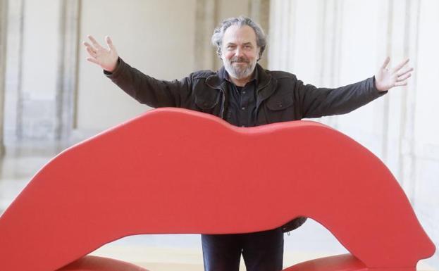 Coronado arranca los primeros aplausos de la Seminci