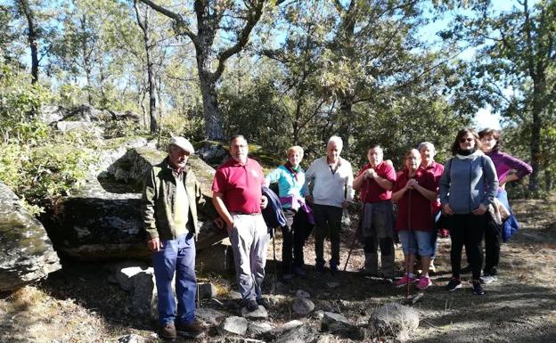 Los socios de Acasife descubren los tesoros ocultos del valle de Sangusín