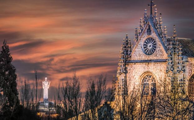 Una imagen con el Cristo y la Catedral protagonizará los calendarios de Palencia