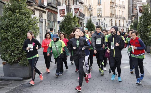 Búscate en las galerías de fotos de la Marcha contra el Cáncer de Valladolid