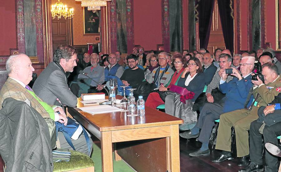 Fernando García de Cortázar: «España necesita un reforzamiento de la conciencia nacional»