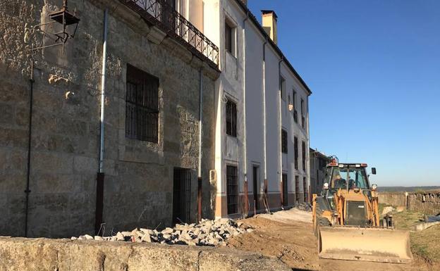 Las obras del adarve de Ciudad Rodrigo se reinician y tendrán un periodo de ejecución de cinco meses