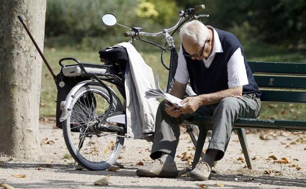 El Banco de España cree que subir las pensiones con el IPC costará el 3% del PIB en 2050