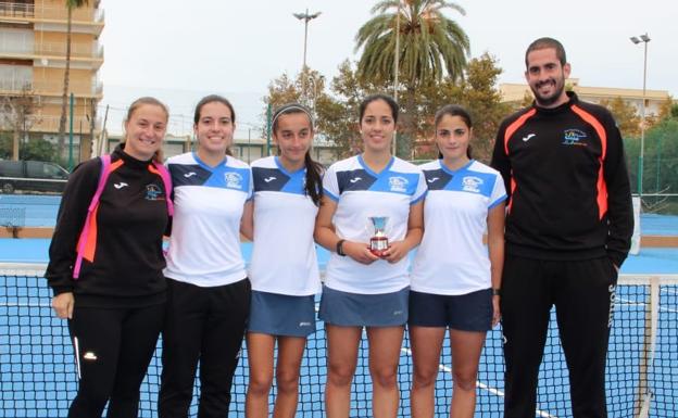 Subcampeonato y ascenso del equipo femenino del Tenis Alba de Tormes a Segunda División