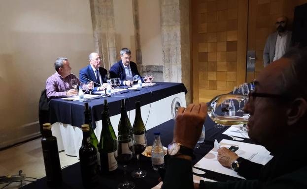 Puesta de largo de los nuevos vinos de Carlos Moro