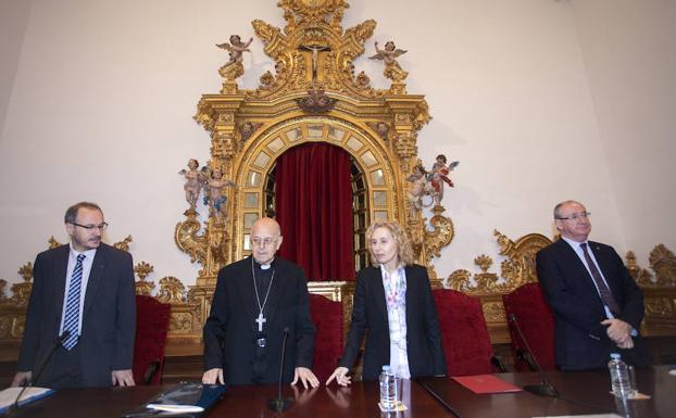 Blázquez: «Estamos ante un bombardeo de noticias que contaminan el ambiente»