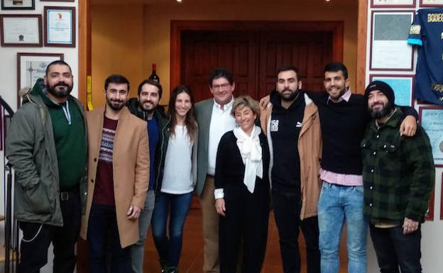 El cantante español Rayden inaugura el Club Boteros de Bodegas balbás en la Ribera