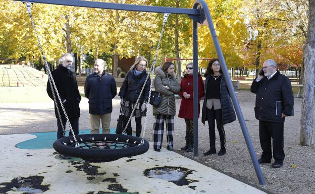 El PSOE de Palencia lamenta el abandono del parque de la Carcavilla