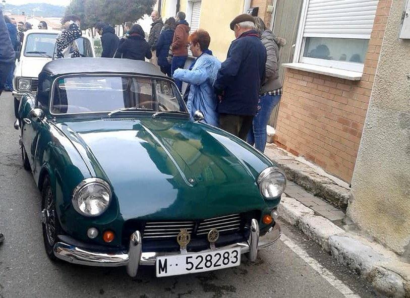 Concentración de coches clásicos en Cevico de la Torre