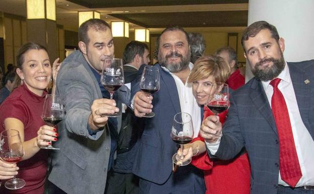 Madrid se tieñe con el color de los vinos de la tinta de Toro