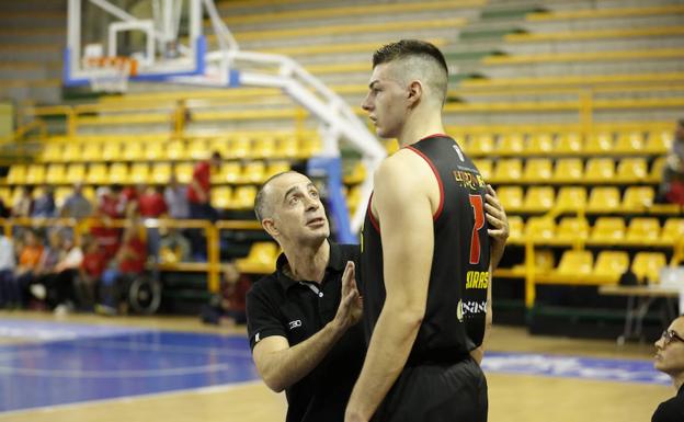 La Antigua CB Tormes recibe al líder para dejar atrás las tres derrotas seguidas