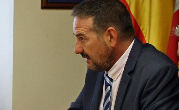 El alcalde de Aguilafuente deberá estar como mínimo tres horas en el Ayuntamiento