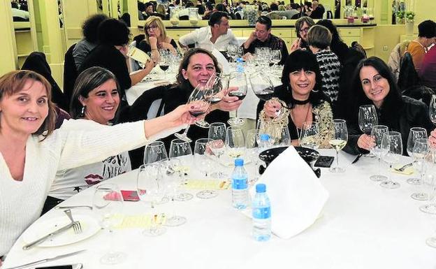 Catas con mayoría femenina