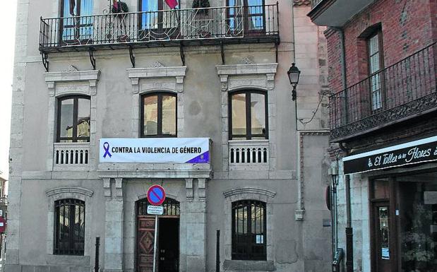 Cuéllar conmemorará el Día contra la Violencia de Género con lecturas públicas y velas